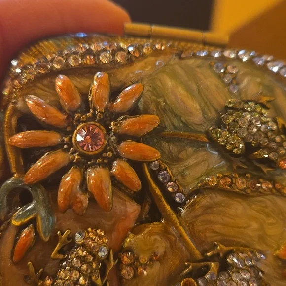 Jay Strongwater Floral and Frog Embellished Compact Mirror - Picture 6 of 7